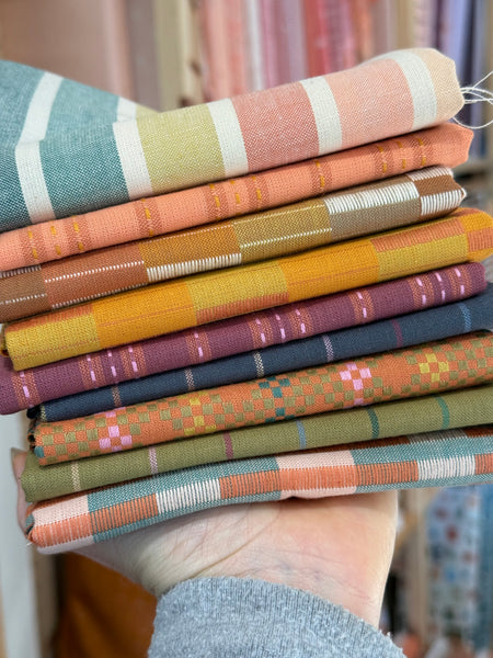 Suzy Quilts Fat Quarter Stars quilt kit (throw)- Wandering Wovens