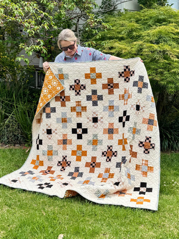 Little Flower Quilt by Joz Makes Quilts Fabric Bundle Kit