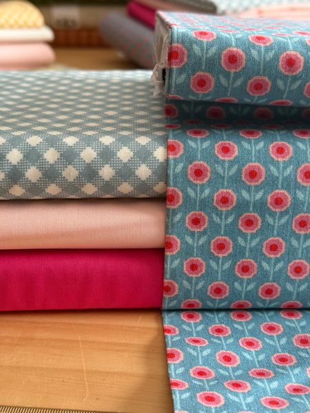 Penelope Handmade Meadowlark Quilt Kit - Throw Size