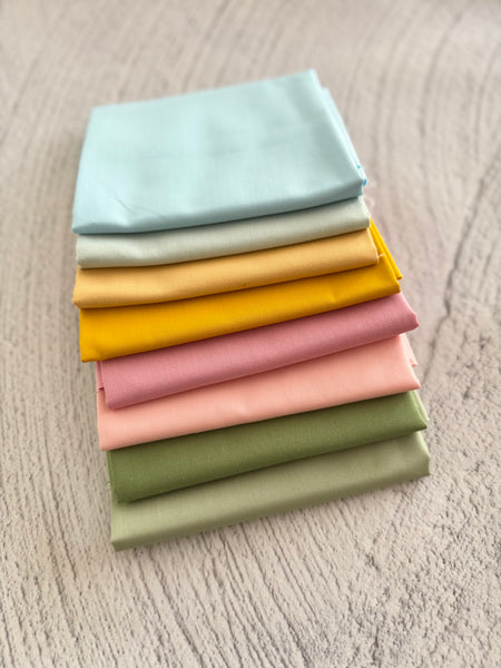 Snowflake Solids - Curated 8 Fat Quarter Bundle