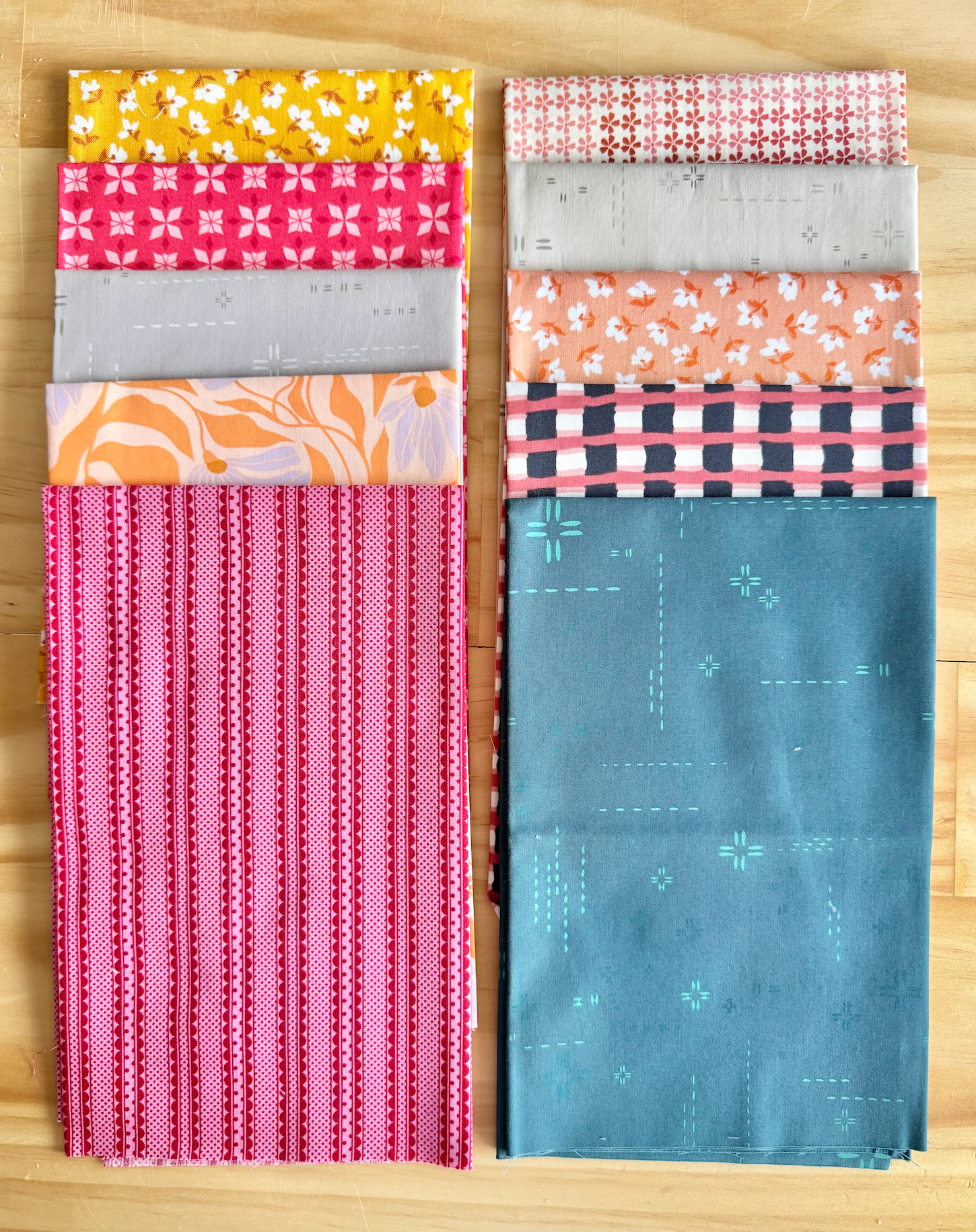 Mixed 10 Fat Quarter Bundle - #9