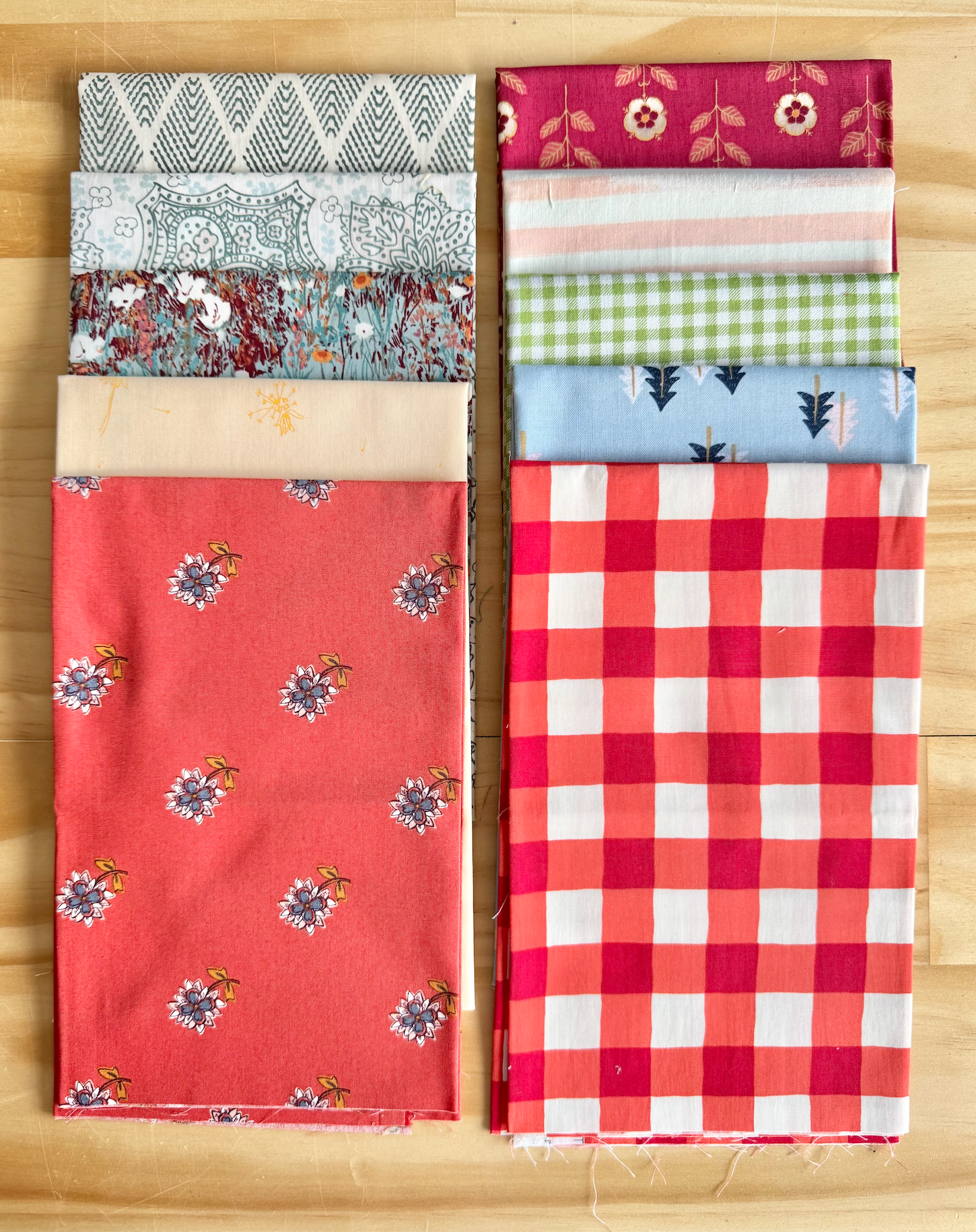 Mixed 10 Fat Quarter Bundle - #17