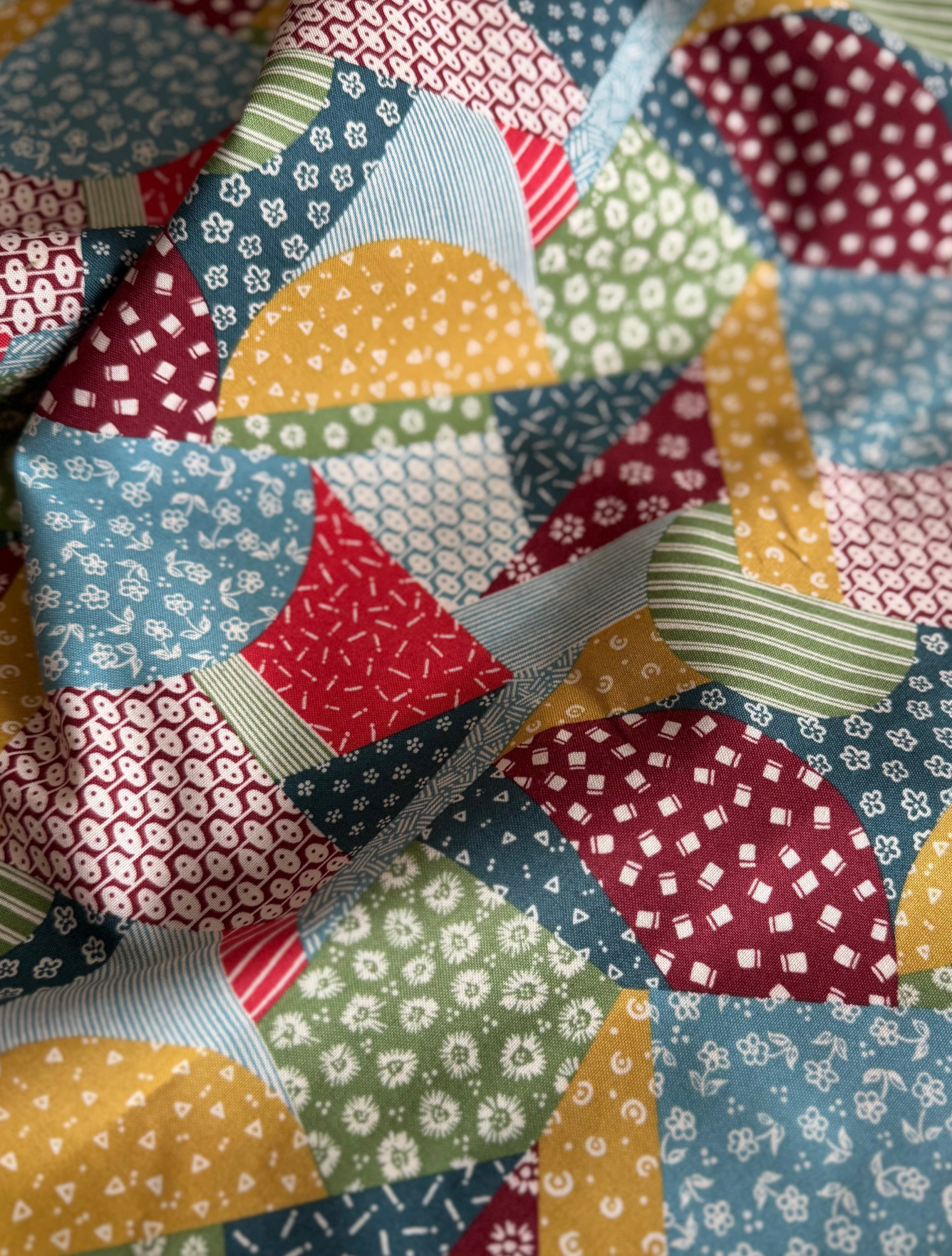100% Cotton Fabric by the 1/2 Metre - Arthurs Garden by Liberty