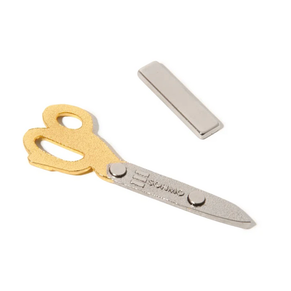 Sohmo Magnetic Needle Minder - Mini Sewing Scissors