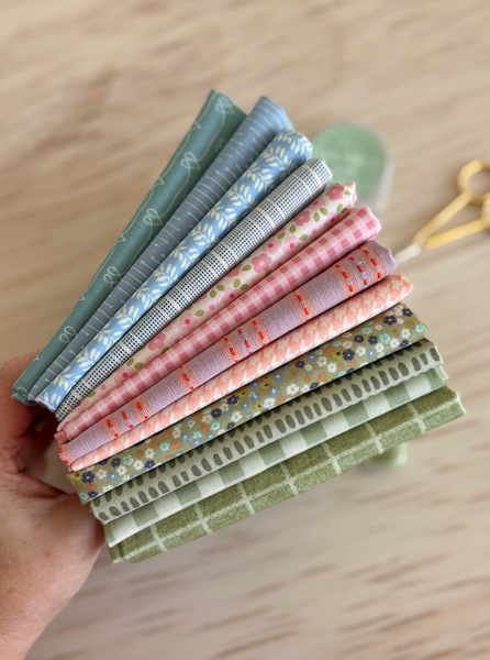 Cotswold - Curated 12 Fat Quarter Bundle