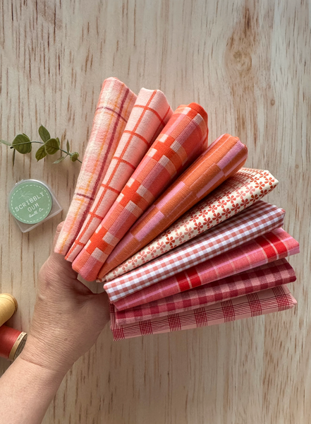 100% Cotton Quilting Fabric 8 Fat Quarter Bundle - Ouyen