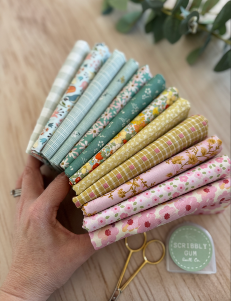 100% Cotton Quilting Fabric 12 Fat Quarter Bundle - Royalla