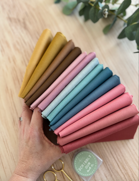 100% Cotton Quilting Fabric 14 Fat Quarter Bundle - Arkaroola