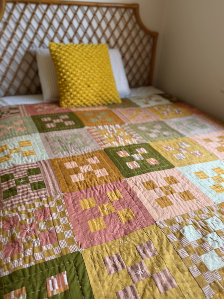 Scandi Quilts Old Cabin Quilt Kit - Large Throw Version 2