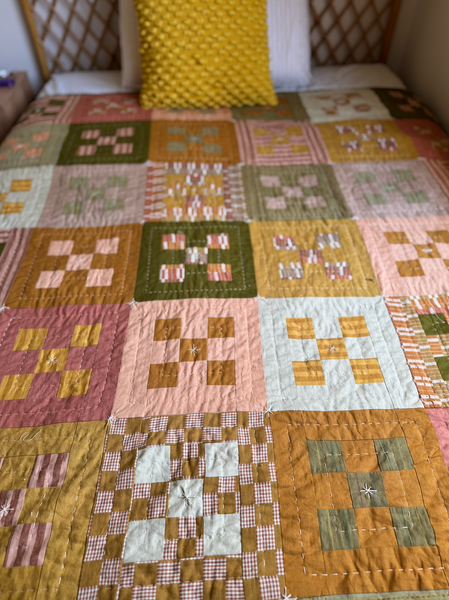 Scandi Quilts Old Cabin Quilt Kit - Large Throw Version 2
