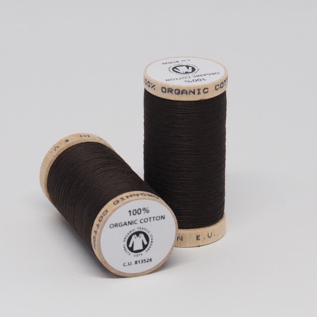 Cotton thread - (Chestnut) 300 yards / 275 metres (wooden spool)