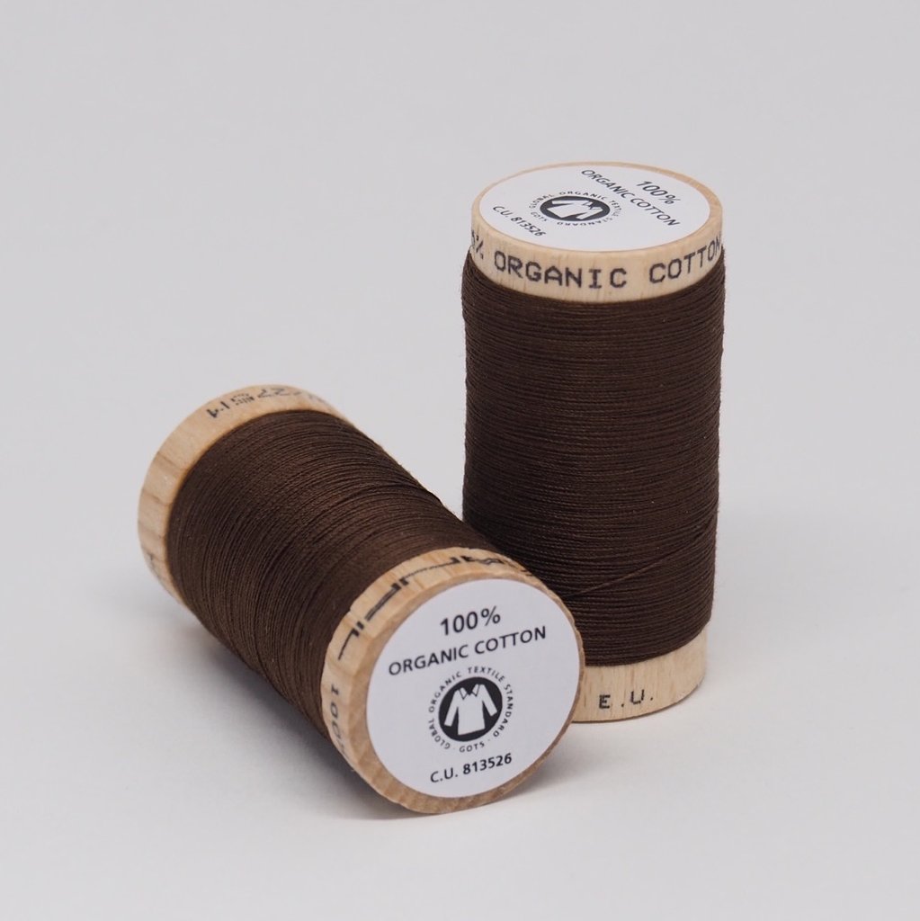 Cotton thread - (Walnut) 300 yards / 275 metres (wooden spool)