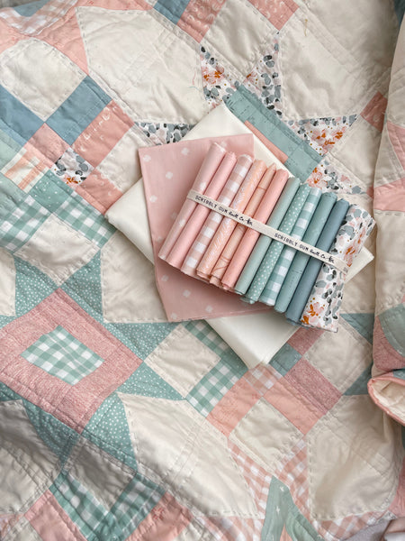 Modernly Morgan 'Gravitate Quilt' fabric bundle kit - square throw size